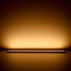 LED-Tape 70 × 2835 LEDs – 10 W – 884 lm/m – warmweiß 2700 K – CRI 90+ 24V DC 120°