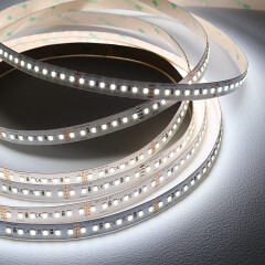 LED-Streifen flexibel 140 × 2835 LEDs – 21 W – 2168 lm/m – tageslichtweiß 6400 K – CRI 90+ 24V DC 120°
