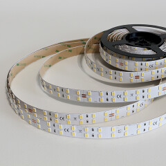 Double Line LED-Strip – 140 × 5630 LEDs – 30 W – 2782 lm/m – warmweiß 2700 K – CRI 90+ 24V DC 120°