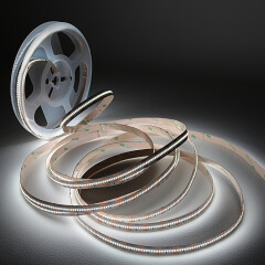 High CRI LED Stripe – 420 × 1808 LEDs – 20 W – 2300 lm/m – tageslichtweiß 6000 K – CRI 95+ 24V DC 120°