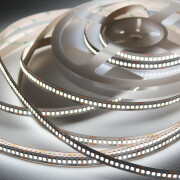 Constant Current LED-Streifen – 240 × 2835 LEDs – 19 W – 2110 lm/m – tageslichtweiß 6000 K – CRI 90+ 24V DC 120°