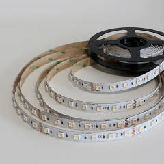 RGB & DUAL CCT LED Band – 60 × 5in1 5050 LEDs RGB Farbwechsel, weiß und warmweiß – 19.2 W – 1000 lm/m – 120° 24V DC