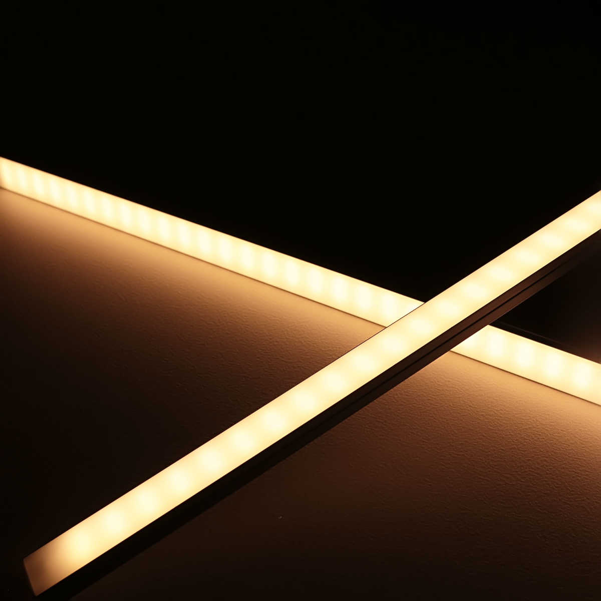 LED-Leiste Slim-Line max diffus mit 24V High-Performance LED