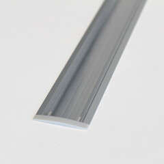 Einbau-Lichtleiste Inside max – klar – 140 × 5630 LEDs – 29 W – 3133 lm/m – tageslichtweiß – CRI 90+ 24V DC 120°