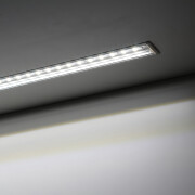 Einbau-Lichtleiste Inside max – klar – 140 × 5630 LEDs – 29 W – 3133 lm/m – tageslichtweiß – CRI 90+ 24V DC 120°