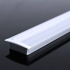 High-CRI Einbau LED-Leiste Inside max – klar – 420 × 1808 LEDs – 20 W – 2300 lm/m – tageslichtweiß – CRI 95+ 24V DC 120°
