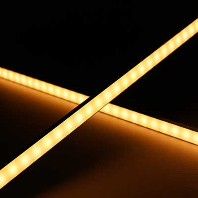 LED-Leiste Flachprofil wasserdicht "Out-Line IP54" 70x 5630 LEDs - 15 Watt - 1406 Lumen je Meter | diffus | warmweiß CRI 90Ra - 120° 24VDC |