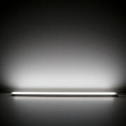 IP54 wasserdichte High-CRI LED-Leiste Out-Line IP54 – diffus – 420 × 1808 LEDs – 20 W – 2300 lm/m – tageslichtweiß 6000 K – CRI 95+ 24V DC 120°