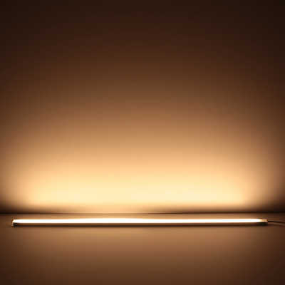 wasserdichte LED-Leiste "Out-Line IP54" diffus | 240x 2835 LEDs | 19 Watt - 1920 Lumen je Meter | warmweiß 3000K | CRI 90+ 24VDC 120° |