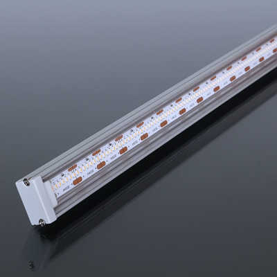 High-CRI LED Leiste "Out-Line IP54" wasserdicht | transparent | 420x 1808 LEDs | 20 Watt - 2040 Lumen je Meter | ultrawarmweiß 2500K | CRI 95+ 24VDC 120° |