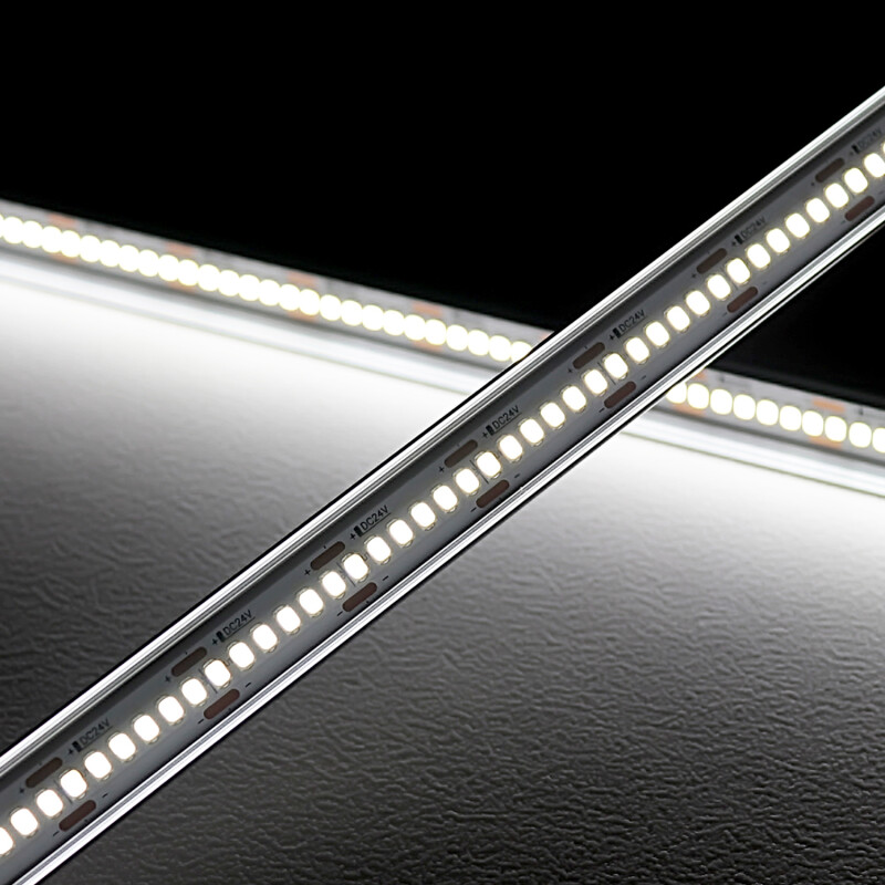 wasserdichte LED-Leiste Out-Line IP54 transparent – 240 × 2835 LEDs – 19 W – 2110 lm/m – tageslichtweiß 6000 K – CRI 90+ 24V DC 120°