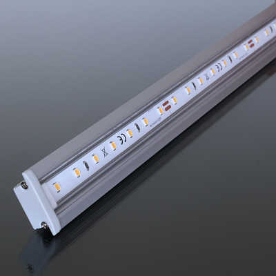 Einbau-LED-Leiste wasserdicht "Wet-Line IP54" 70x 2835 LEDs - 10 Watt - 884 Lumen je Meter | transparent | warmweiß CRI 90Ra - 120° 24VDC |