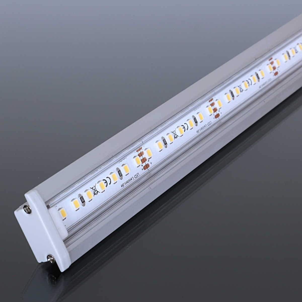 LED-Leiste Einbauprofil wasserdicht Wet-Line IP54 140x 2835 LEDs - 20  Watt - 1777 Lumen je Meter, transparent