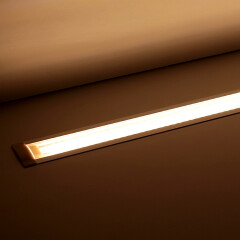 wasserdichte Einbau LED-Leiste Wet-Line IP54 transparent – 240 × 2835 LEDs – 19 W – 1920 lm/m – warmweiß 3000 K – CRI 90+ 24V DC 120°