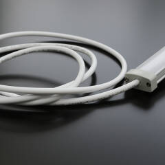 IP54 wasserdichte CCT-LED-Leiste Out-Line IP54 – diffus – 140 × 5630 LEDs – 2 × 16Watt je Meter – Dualweiß 2700 K-6500 K – CRI 90+ 24V DC 120°