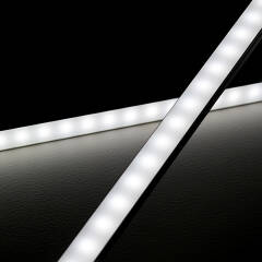 IP54 wasserdichte CCT-LED-Leiste Out-Line IP54 – diffus – 140 × 5630 LEDs – 2 × 16Watt je Meter – Dualweiß 2700 K-6500 K – CRI 90+ 24V DC 120°