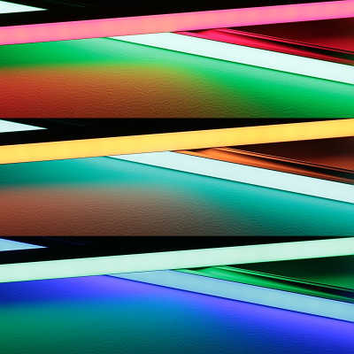 RGB LED-Leiste "Surface" | diffus | 96x 5050 RGB LEDs - 680 Lumen - 19 Watt je Meter | 120° 24V DC |