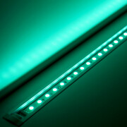 RGB LED-Leiste Inside zum Einbau – klar – 96 × 5050 RGB LEDs – 680 Lumen – 19 W je Meter – 120° 24V DC