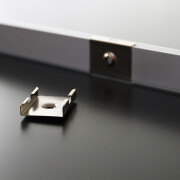 wasserdichte RGB LED-Leiste Out-Line IP54 – diffus – 96 × 5050 RGB LEDs – 680 Lumen – 19 W je Meter – 120° 24V DC