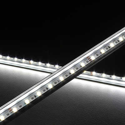 RGBW LED-Leiste "Surface" | transparent | 56x Farbwechsel 5050 RGB LEDs & 56x weiße 5630 CRI90+ LEDs je Meter | 120° 24V DC |