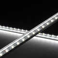 RGBW LED-Leiste "Surface" | transparent | 56x Farbwechsel 5050 RGB LEDs & 56x weiße 5630 CRI90+ LEDs je Meter | 120° 24V DC |