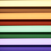 Triple Line RGBWW-LED-Leiste Recessed zum Einbau – diffus – 70x mehrfarbige 5050 RGB LEDs & 140x warmweiße 2835 CRI90+ LEDs je Meter – 120° 24V DC