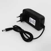 LED Lichtleiste tageslichtweiß | SET inkl. 24V Netzteil | klare Abdeckung Wunschlänge 96cm | 222x 2835 LEDs | 1952 Lumen | 17,6 Watt |