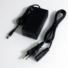 LED Lichtleiste tageslichtweiß | SET inkl. 24V Netzteil | klare Abdeckung Wunschlänge 176cm | 414x 2835 LEDs | 3640 Lumen | 32,8 Watt |