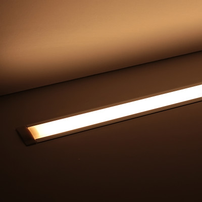 Constant Current LED Einbau-Leiste "Inside" | diffus warmweiß | CRI 90+ 24VDC 120° | Wunschlänge 28cm | 60x 2835 LEDs | 480 Lumen | 4,8 Watt | nur Eingangskabel (Ausgang geschlossen)
