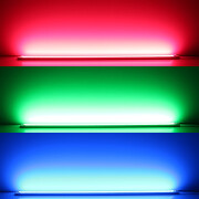 COB LED RGB Streifen – 840 LEDs – 690 Lumen – 15.8 W je Meter – 180° 24V DC