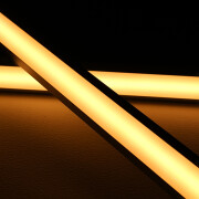 High Performance LED-Streifen 24V im Eckprofil Corner diffus – 240 × 2835 LEDs 19 W/m 2878 lm/m – warmweiß 2700 K