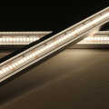High Performance LED-Streifen 24V im Eckprofil "Corner" transparent | 240x 2835 LEDs 21W/m 3090 lm/m | neutralweiß 4000K |