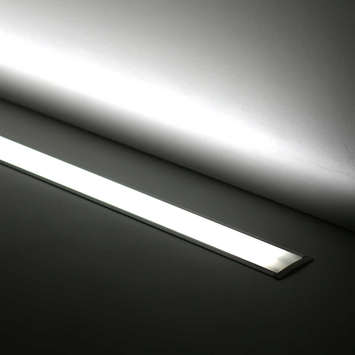 Einbau LED Lichtleiste "Inside max" diffus | mit 24V High-Performance LED-Streifen 240x 2835 LEDs 20W/m 3164 lm/m | tageslichtweiß 6200K |