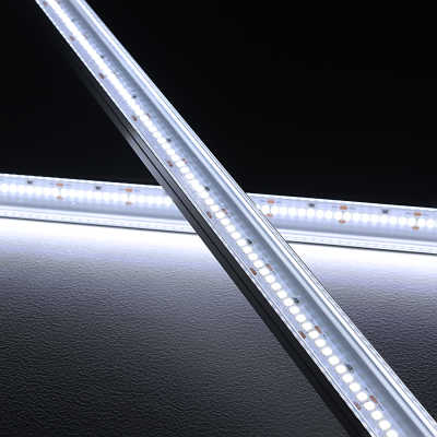24V High-Performance LED-Streifen 240x 2835 LEDs 20W/m...