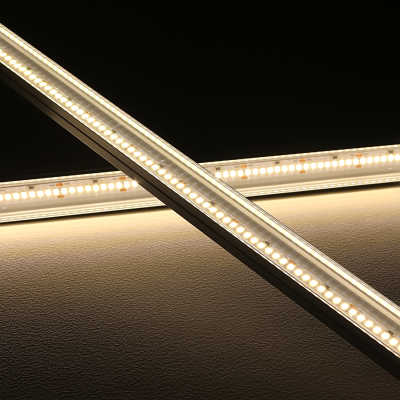 24V High-Performance LED-Streifen 240x 2835 LEDs 21W/m...