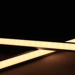 LED Eckleiste 230V dimmbar IP65 | warmweiß 2700K diffus | 120° CRI82 | Maßanfertigung in Länge 72cm | 84x 2835 LEDs | 1176 Lumen | 11 Watt |