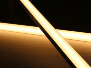 LED-Lichtleiste 230V Slim-Line max wasserdicht (IP65) 120 × 2835 LEDs 16,4 W warmweiß 2700 K 1680 lm CRI82