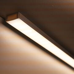 LED-Lichtleiste 230V "Slim-Line max" wasserdicht (IP65) neutralweiß 4100K CRI83 | Fertigung in Wunschlänge 23cm | 24x 2835 LEDs | 368 Lumen | 3 Watt |