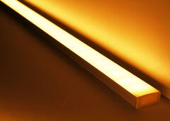 LED-Lichtleiste 230V "Slim-Line max" wasserdicht (IP65) warmweiß 2700K CRI82 | Fertigung in Wunschlänge 23cm | 24x 2835 LEDs | 336 Lumen | 3 Watt |