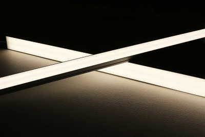 High-End LED-Leiste "Superwide" diffus | 320x 2835 LEDs | 31 Watt - 5428 Lumen je Meter | neutralweiß 4000K | 24VDC 120° |