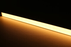 High-End LED-Leiste Superwide diffus – 320 × 2835 LEDs – 31 W – 4769 lm/m – warmweiß 2700 K – CRI 80+ 24V DC 120°
