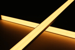 High-End LED-Leiste Superwide diffus – 320 × 2835 LEDs – 31 W – 4769 lm/m – warmweiß 2700 K – CRI 80+ 24V DC 120°