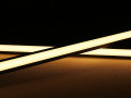 LED Eckleiste "strong Edge" diffus wasserdicht (IP54) | 24V 240x 2835 LEDs 19W/m 2878 lm/m | warmweiß 2700K |