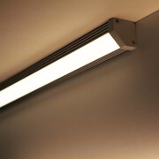 230V AC Eckleiste strong-EDGE COB LED wasserdicht (IP54) dimmbar diffus CRI90 – neutralweiß 4000 K – 480x LEDs 12,2 W 1157 lm/m