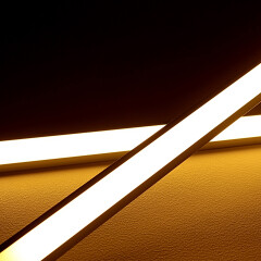 230V AC Eckleiste strong-EDGE COB LED wasserdicht (IP54) dimmbar diffus CRI90 – warmweiß 2700 K – 480x LEDs 12,2 W 1087 lm/m