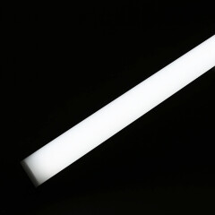 High-End LED-Leiste Surface max diffus – 320 × 2835 LEDs – 31 W – 5440 lm/m – tageslichtweiß 6100 K – 24V DC 120°
