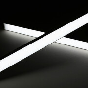 High-End LED-Leiste Surface max diffus – 320 × 2835 LEDs – 31 W – 5440 lm/m – tageslichtweiß 6100 K – 24V DC 120°