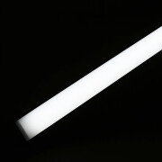 High-End LED-Leiste Surface max diffus – 320 × 2835 LEDs – 31 W – 5440 lm/m – tageslichtweiß 6100 K – 24V DC 120°