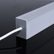 High-End LED-Leiste Surface max diffus – 320 × 2835 LEDs – 31 W – 4769 lm/m – warmweiß 2700 K – 24V DC 120°