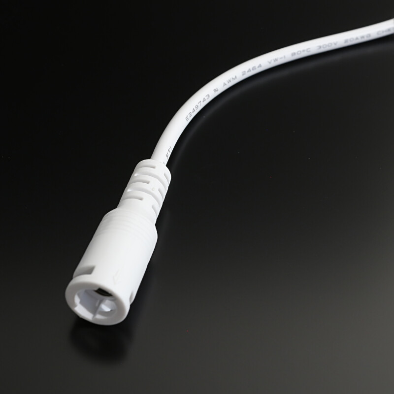 15cm Anschlusskabel mit DC-Buchse 5.5/2.5 – angelötet an den Eingang